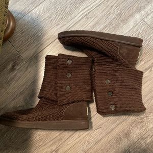 Brown Knit Uggs